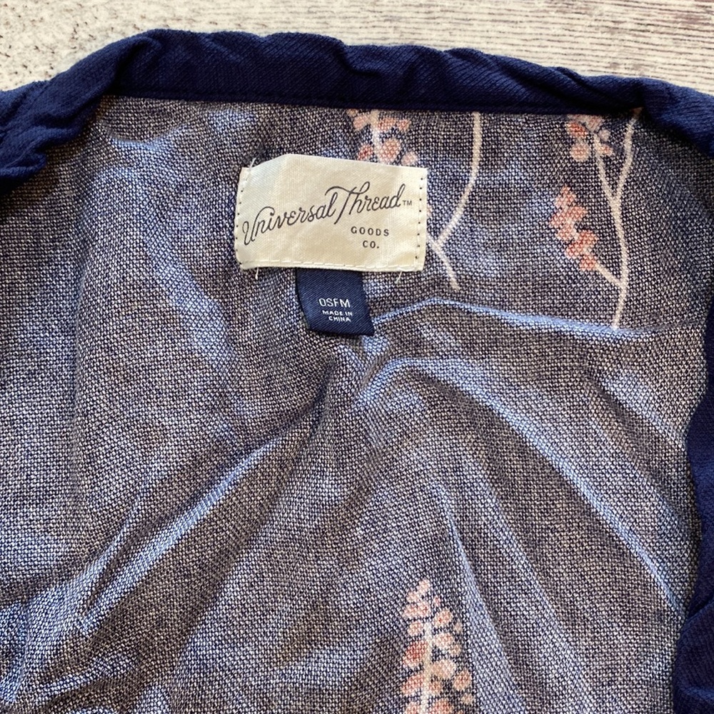 Universal Thread Kimono - Picture 2 of 2